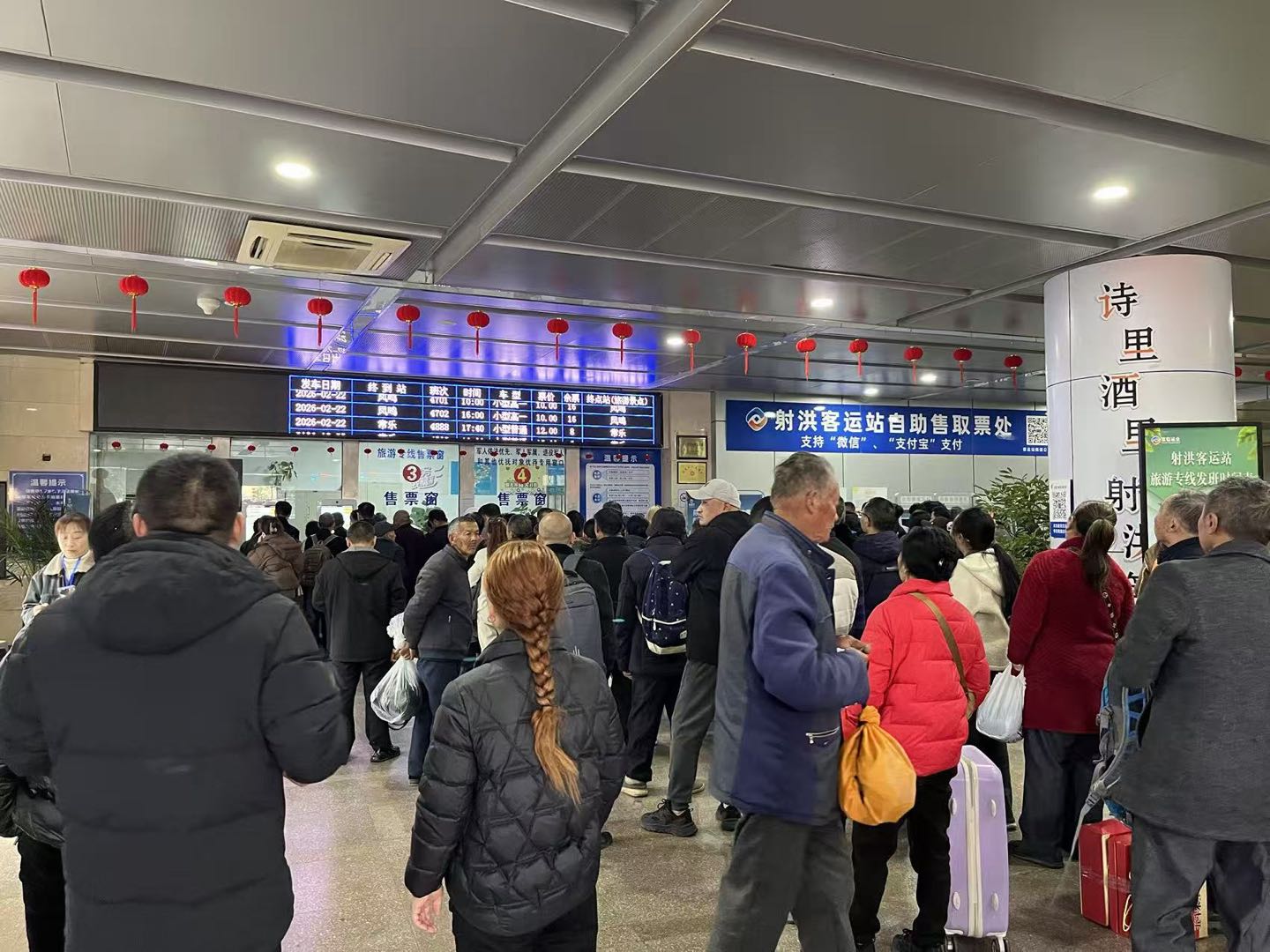 每一公里归途，都有他们的坚守